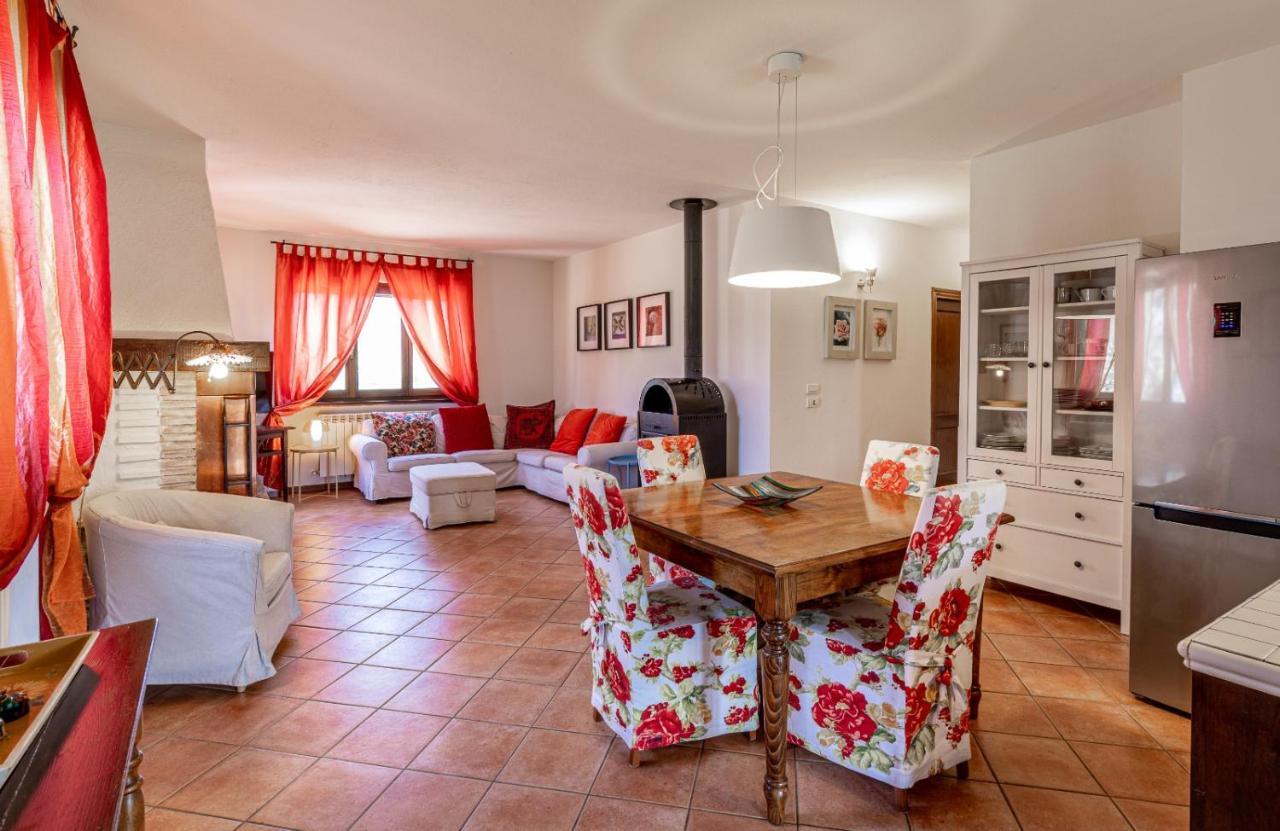 גוביו Casa Vacanze Colonnata מראה חיצוני תמונה